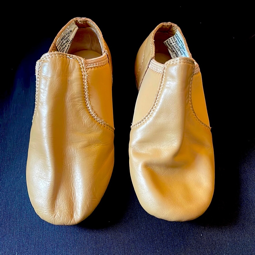 WEISSMAN tan Jazz shoes size 13